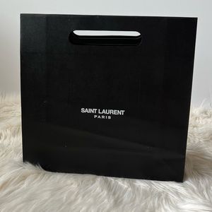 Saint Laurent shopping bag 🛍️